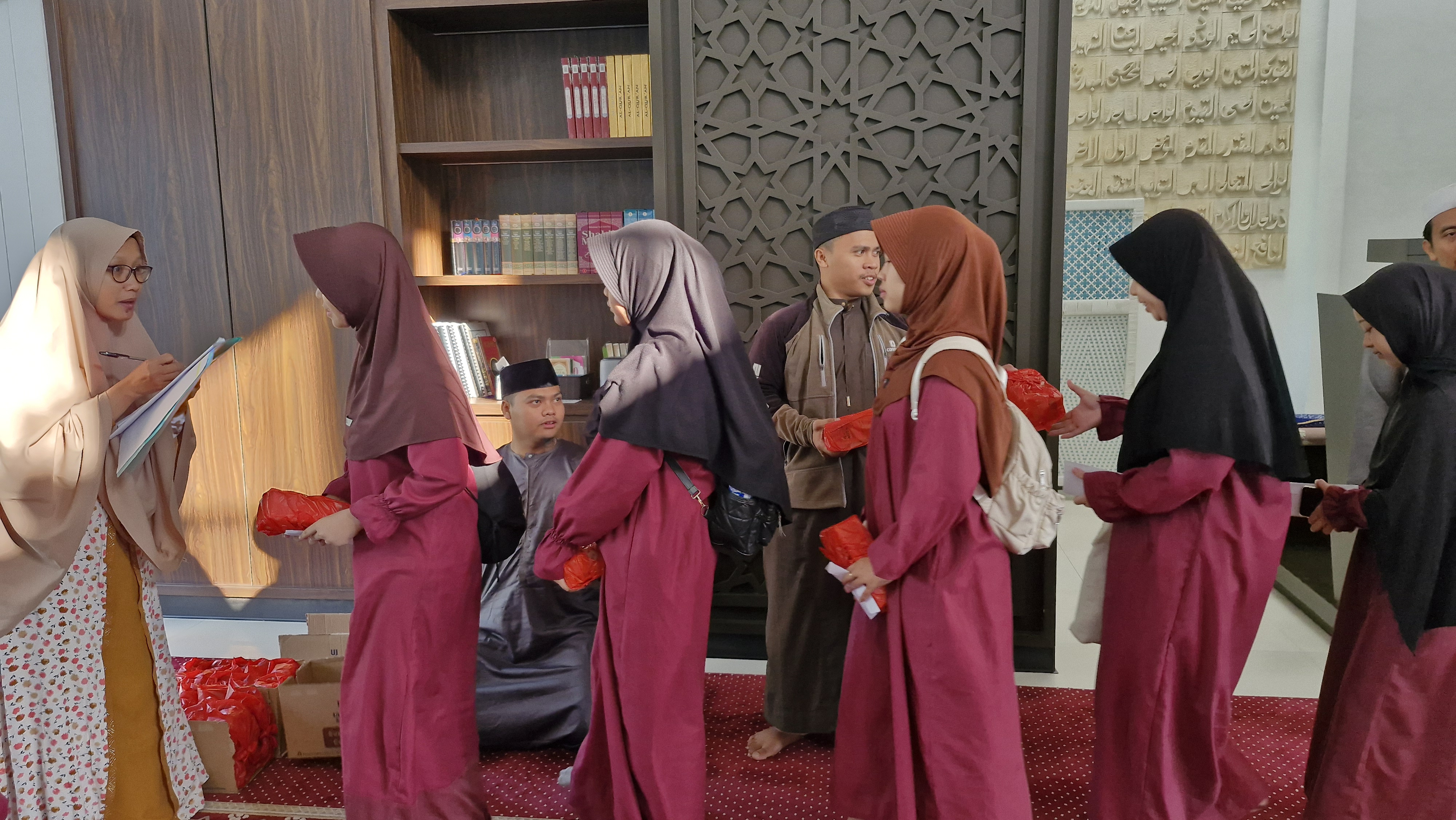 Galeri Pembinaan dan Santunan Anak Yatim Masjid Al-Amanah